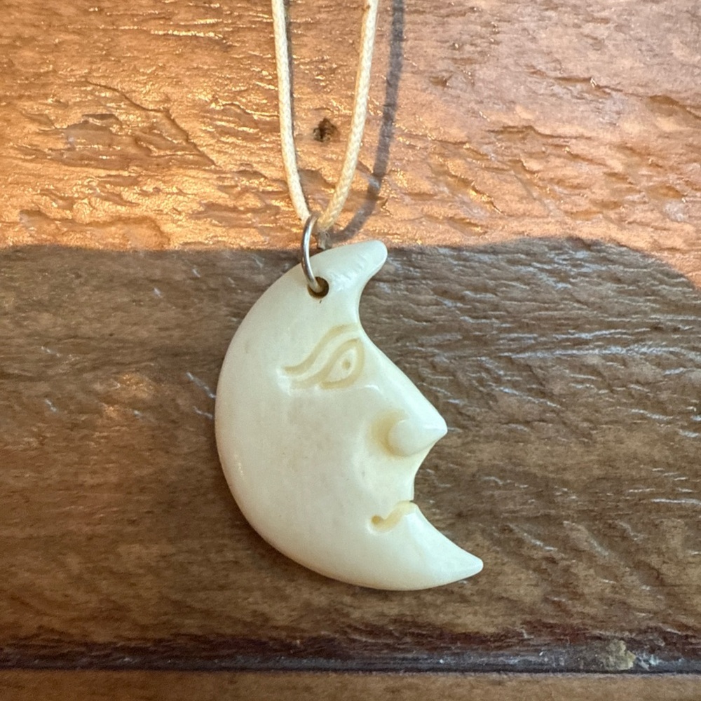 NIB Elegant Cream Moon handmade Pendant Necklace